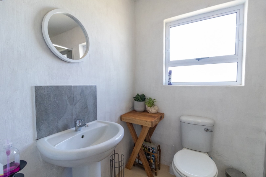 3 Bedroom Property for Sale in Lampiesbaai Western Cape